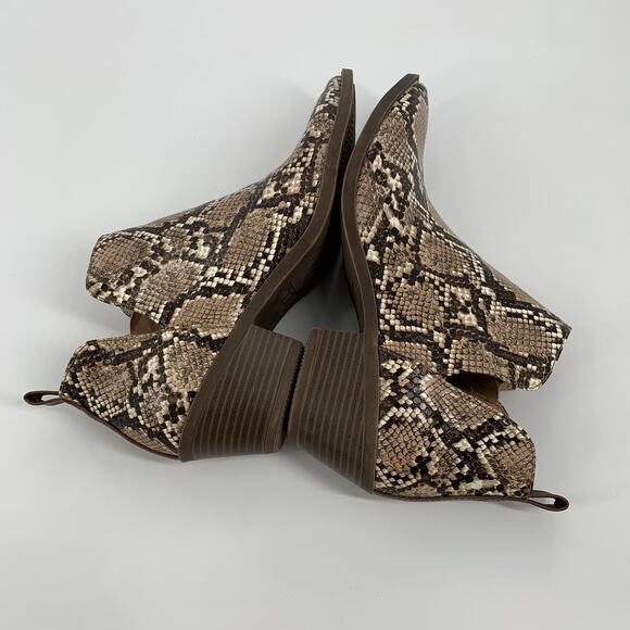 Time and Tru Python Snake Print Pointed Toe Ankle Boots Size 9 Womens Brown Low - Picture 5 of 9